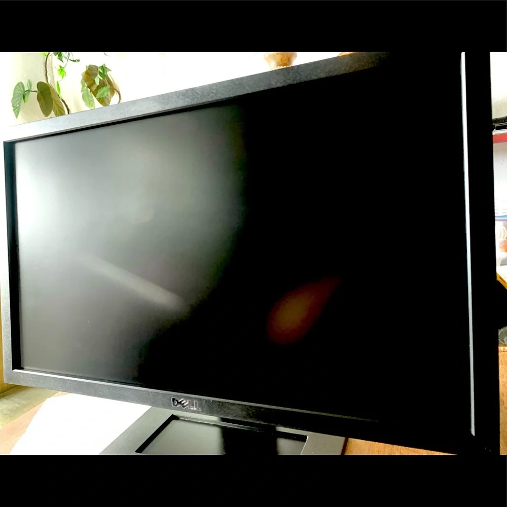 Dell 22” monitor - Model-E2211Hb